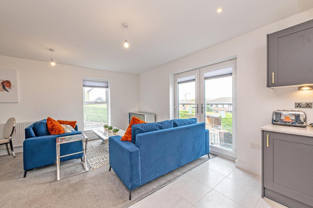 Gospel Heights Luxury Apartments With Parking Heswall Exterior foto